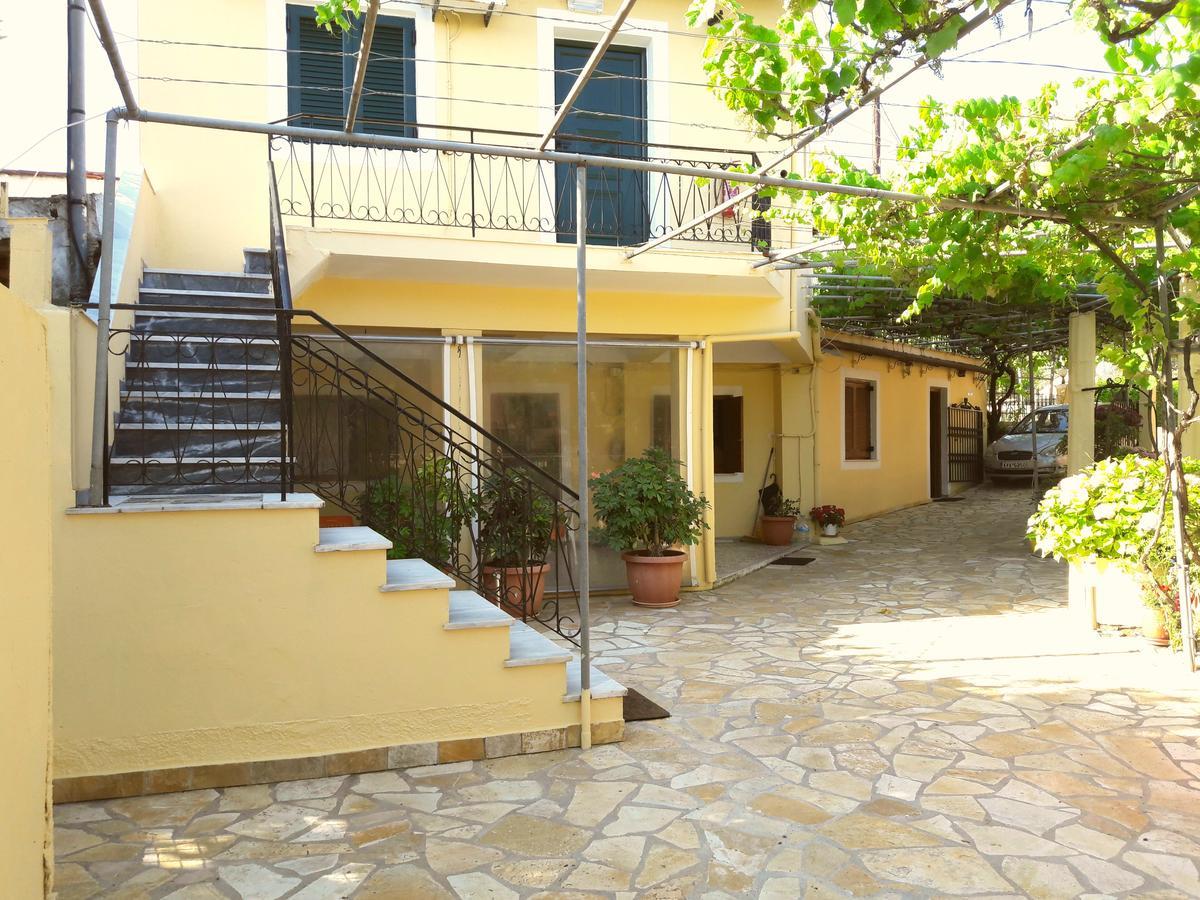 Bungalows Niki Ахарави Экстерьер фото