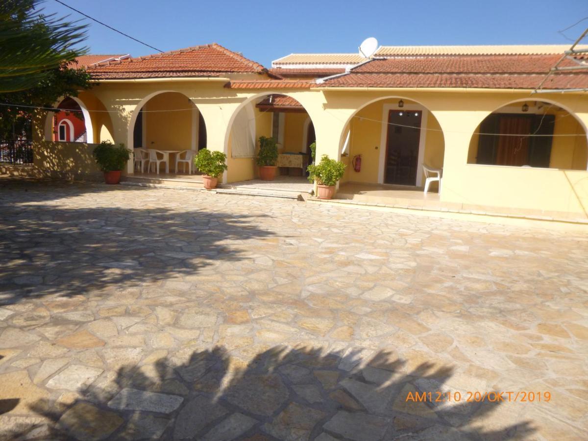 Bungalows Niki Ахарави Экстерьер фото